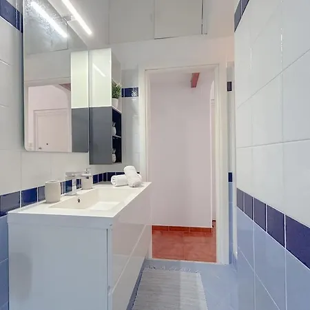 Appartamento Casa Elegante A 2' Dal Mare - Bergeggi 7' - Wifi Savona