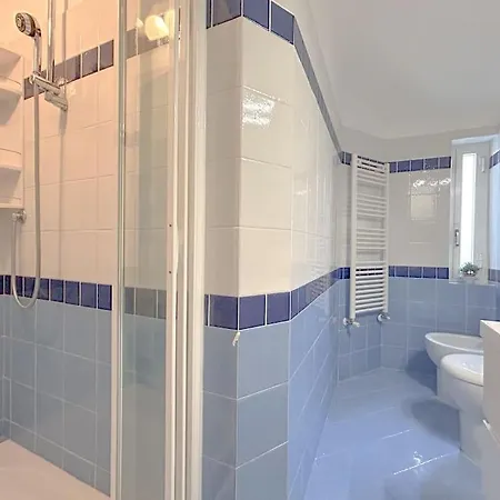 Casa Elegante A 2' Dal Mare - Bergeggi 7' - Wifi Lägenhet *