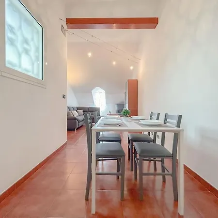 Appartamento Casa Elegante A 2' Dal Mare - Bergeggi 7' - Wifi Savona