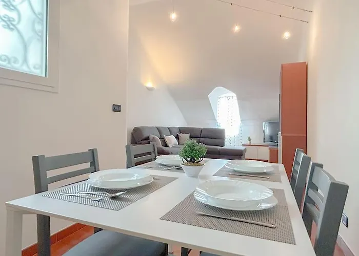 Appartement Casa Elegante A 2' Dal Mare - Bergeggi 7' - Wifi